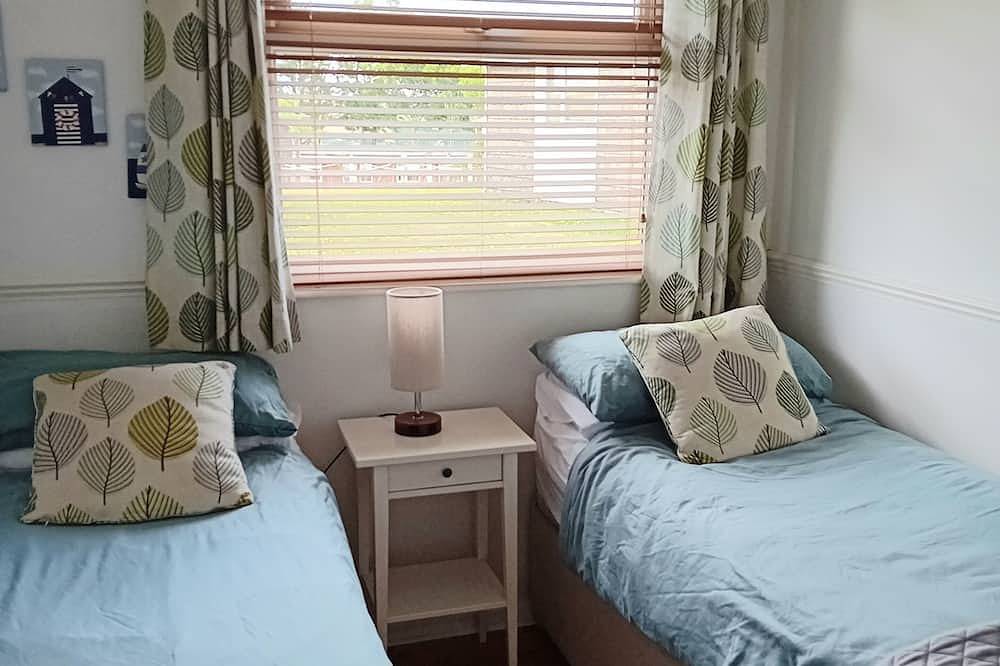 Comfortable Country Chalet, Near Dartmouth, Devon in Dartmouth, Devon
