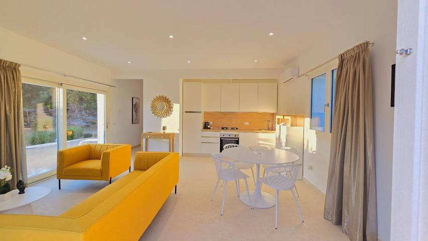 Ferienhaus für 4 Personen, mit Balkon und Terrasse sowie Garten und Ausblick in Abbiadori