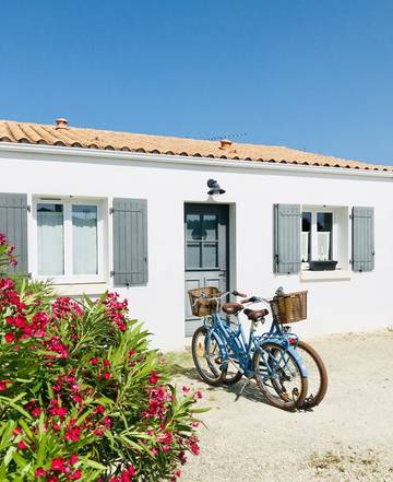 Gîte pour 2 personnes, avec jardin et terrasse en Charente-Maritime