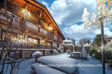 Gîte pour 14 personnes, avec jacuzzi et jardin ainsi que balcon et sauna, animaux acceptés dans Office de Tourisme de Praz sur Arly