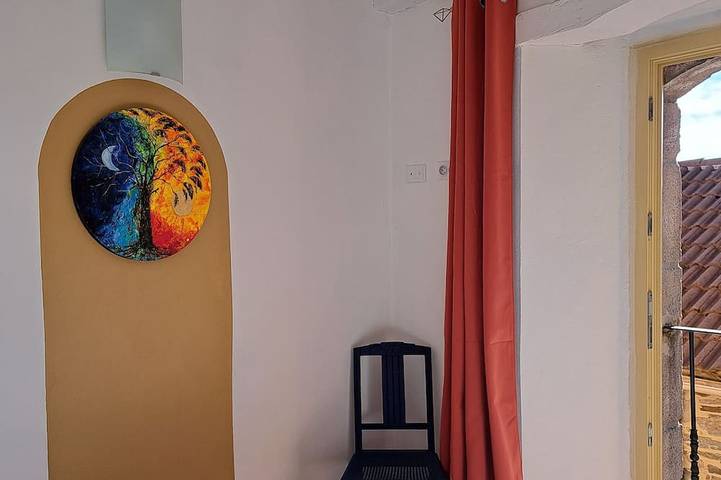 Location de vacances pour 4 personnes, avec jardin et terrasse à Dompnac - 4