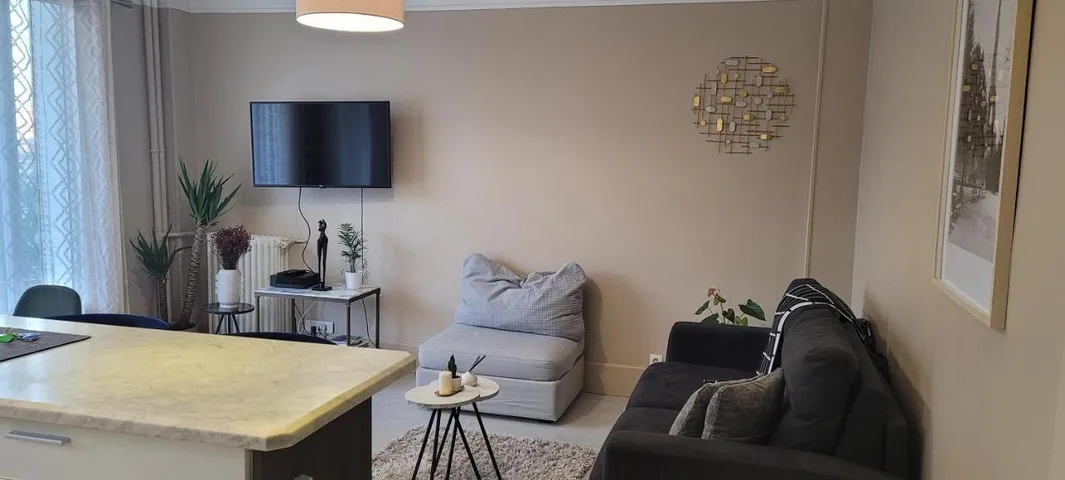 Apartamento de vacaciones para 5 personas, con vistas y jardín - 1