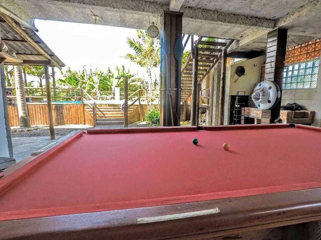 Haus mit Pool in ruhiger und waldreicher Lage. Sc Küste in der Nähe der Berge in Araranguá, Litoral Catarinense