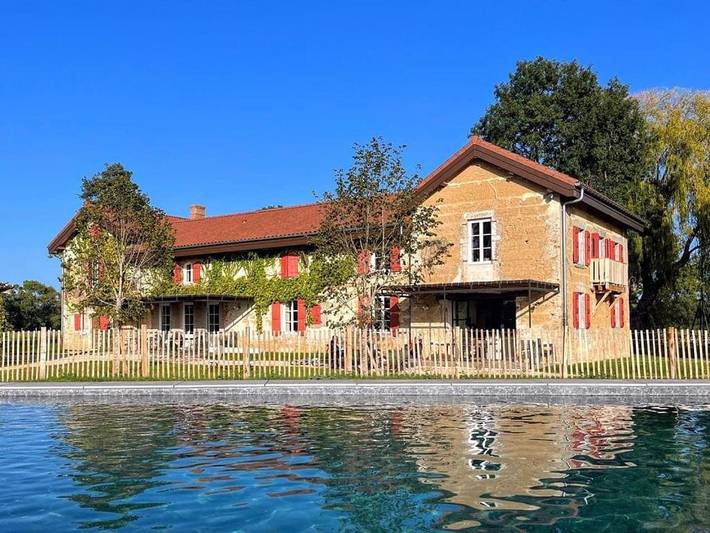 Maison de vacances pour 15 personnes, avec vue ainsi que jardin et piscine