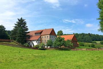 Agriturismo für 16 Personen, mit Pool und Garten in Waldeck