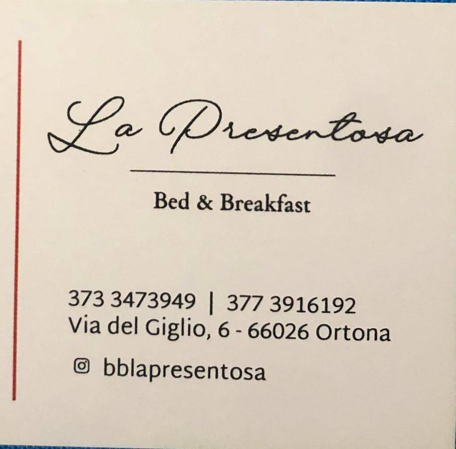 Double Room with Private Bathroom in Ortona (Italia), Ortona (comune)
