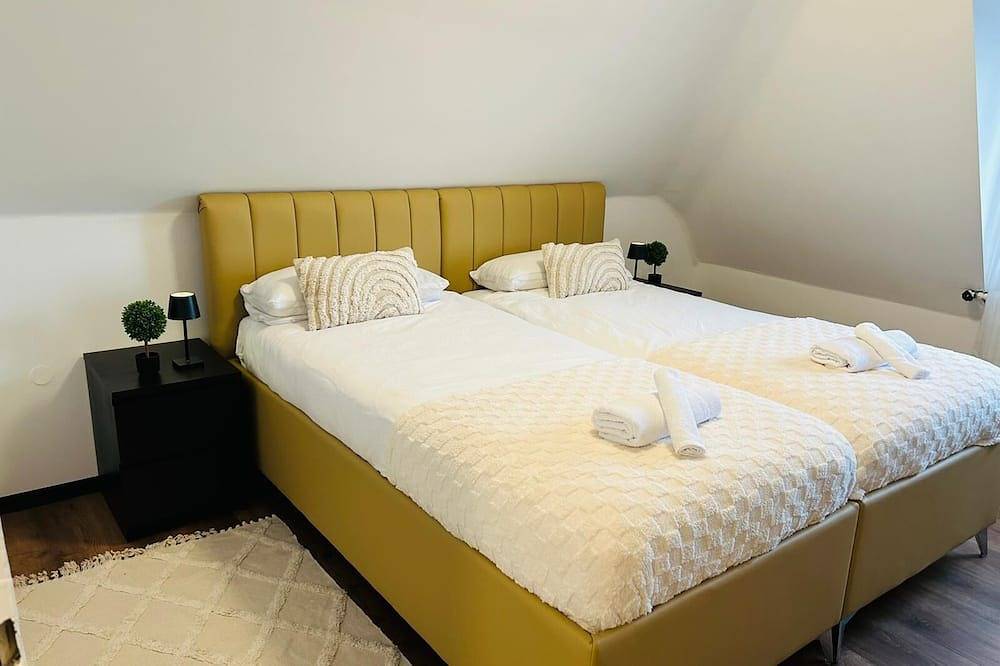 Entire apartment, Charming apartment near the city center in Bielefeld, North Rhine-Westphalia