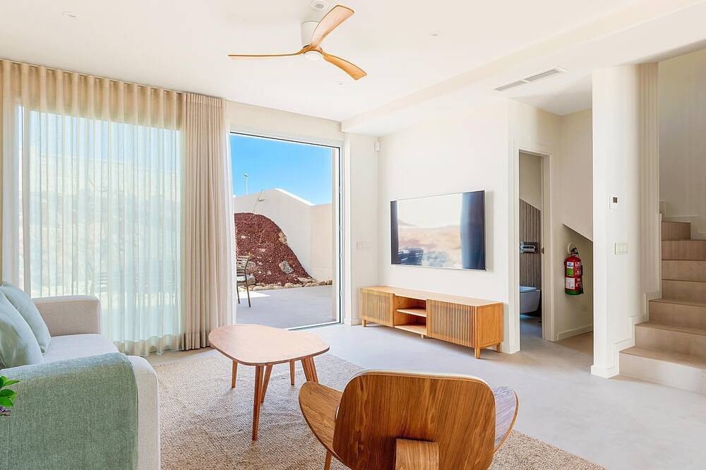 Villa la Majuda with heated plunge pool and garden in Las Eras, Fasnia