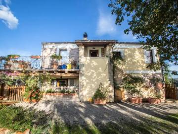 Villa for 6 People in Collecorvino, Pescara Province, Photo 1