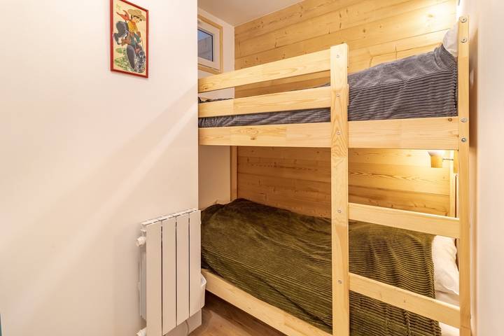 Appartement entier, 80m des pistes - Appart pour 4 adultes/2 enfants in Génos, Pyrénées
