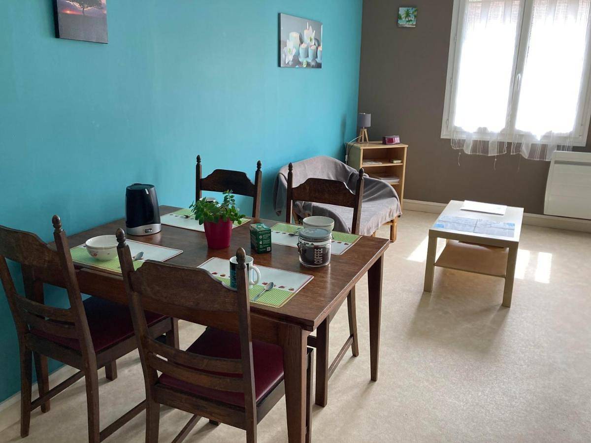 Appartement entier, One-Bedroom Apartment in Châtillon-sur-Seine, Région de Montbard