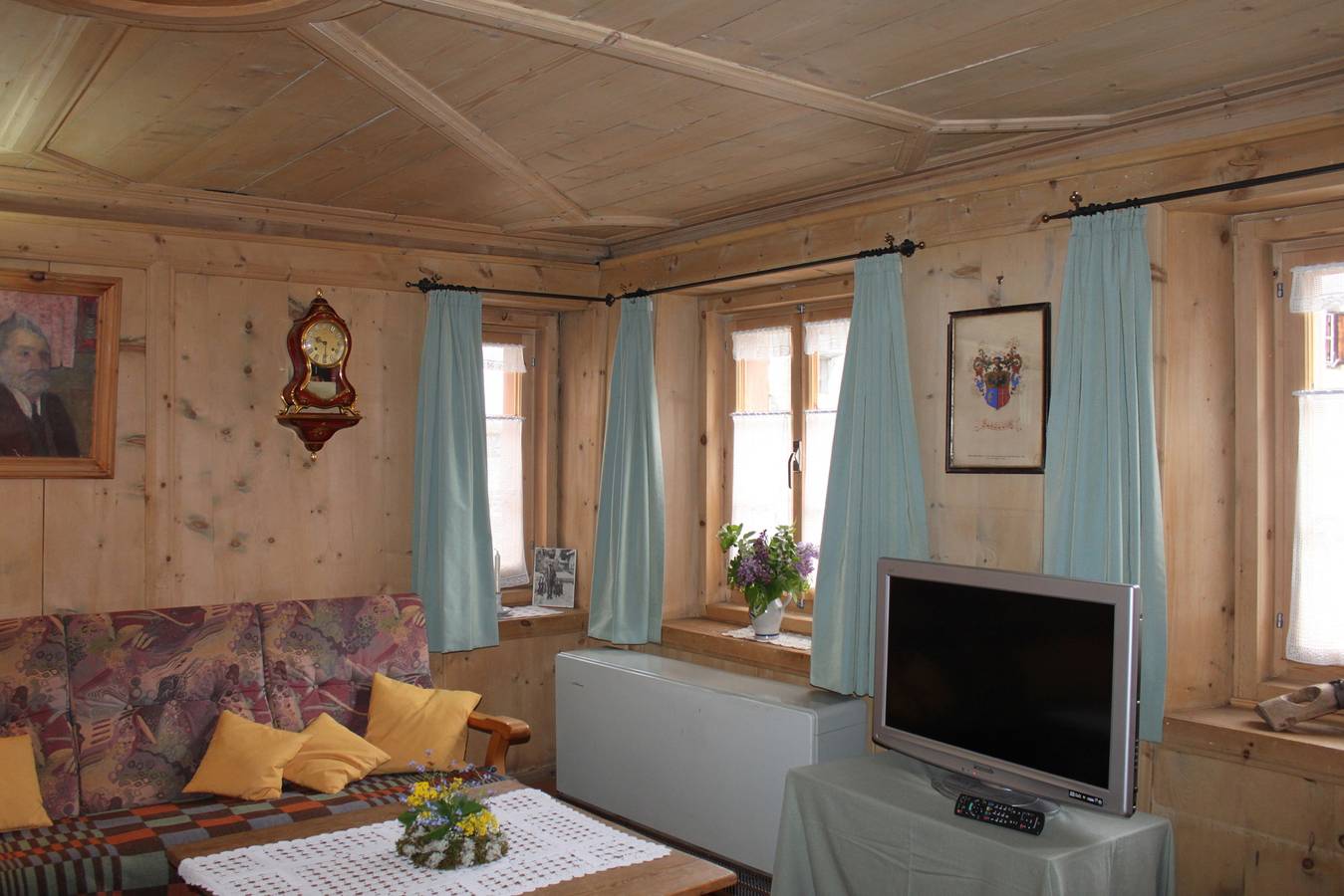 Ganze Ferienwohnung, Ferienwohnung Chasa Crusch 117 - 10 Personen / 6 Zimmer / 4 Schlafräume in Ardez, Unterengadin