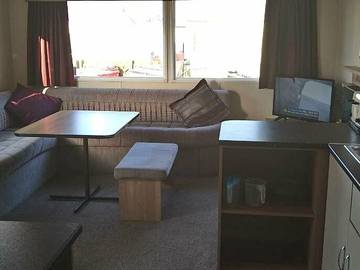 Glamping for 8 People in Havant, Hampshire, Photo 3