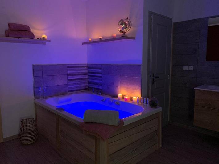 Maison d’hôte pour 2 personnes, avec vue ainsi que jardin et piscine dans les Alpes-de-Haute-Provence - 2