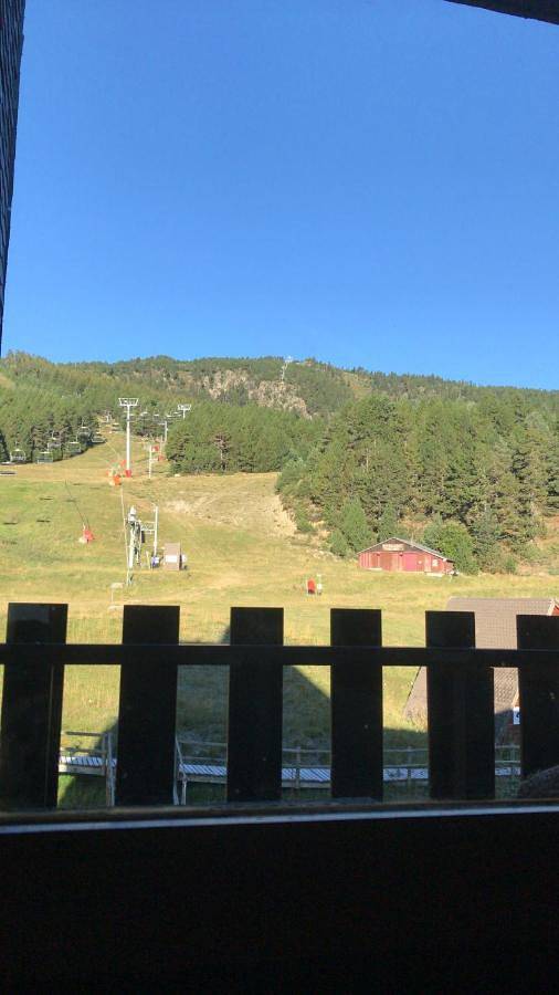 Gîte pour 4 personnes, avec vue et balcon à Puyvalador