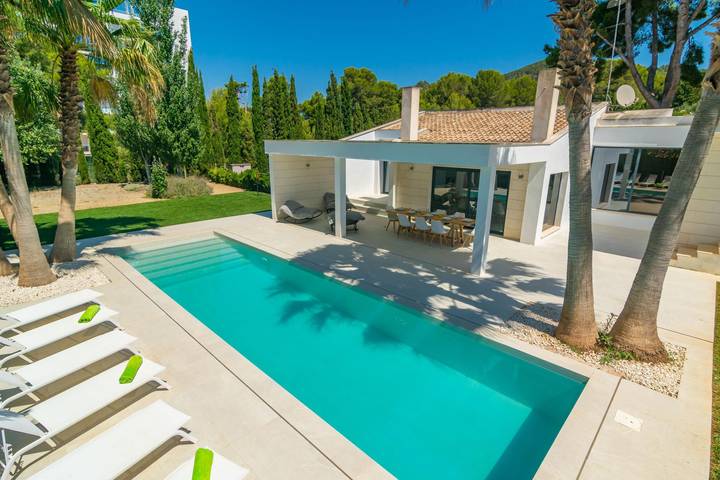 Casa Blanca Nº 1 - Luxuriöse Villa am Meer in einer privilegierten Gegend. Wifi wird gratis angeboten. in Costa dels Pins, Son Servera