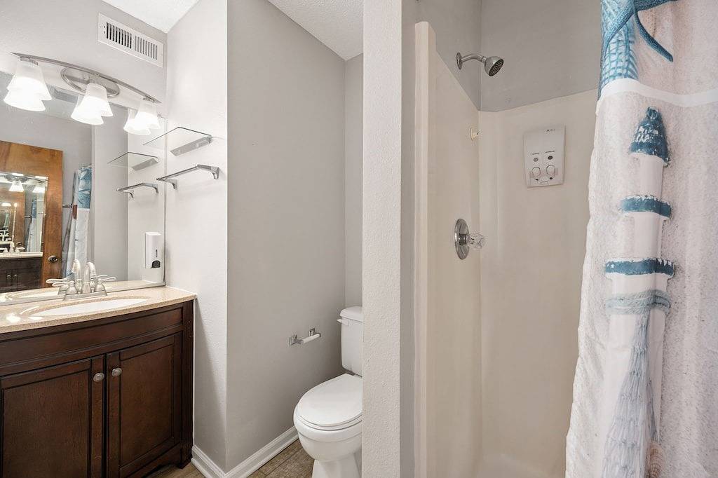 Ganze Wohnung, Station One's First Flight bei Station One 2 Schlafzimmer Standard Condo in Kill Devil Hills, Dare County