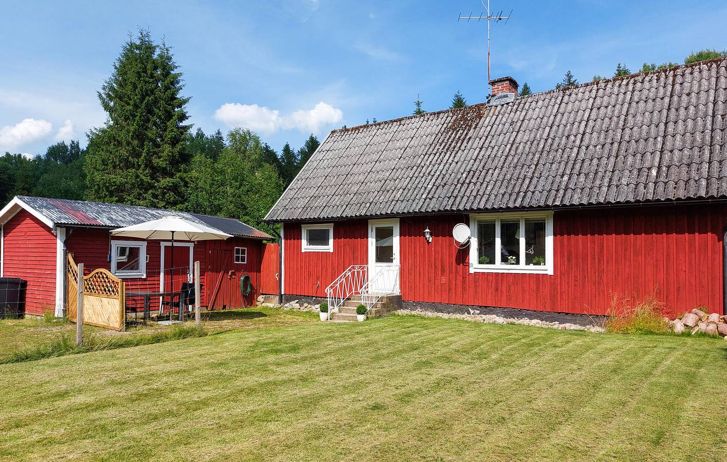 Hus för 5 Personer med trädgård in Hässleholm kommun