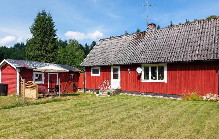 Hus för 5 Personer med trädgård in Hässleholm kommun