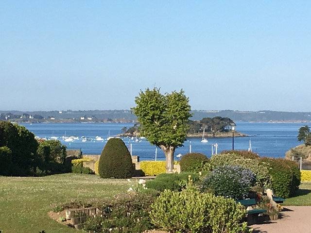 Gîte pour 4 personnes, avec jardin et terrasse dans Plage De L Islet