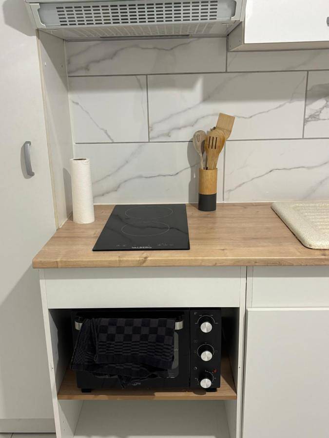 Appartement entier, Maison de village au calme 4 personnes in Saint-Paulet-de-Caisson, Région de Nîmes