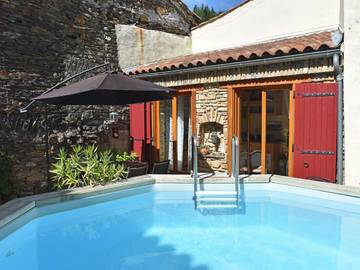 Gîte pour 6 personnes, avec jardin et piscine à Cuxac-Cabardès