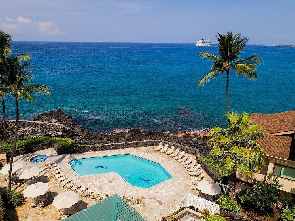 Ganze Wohnung, Oceanfront Two Bedroom Condo at Sea Village with A/C in All Rooms! in Kailua-Kona, South Kona