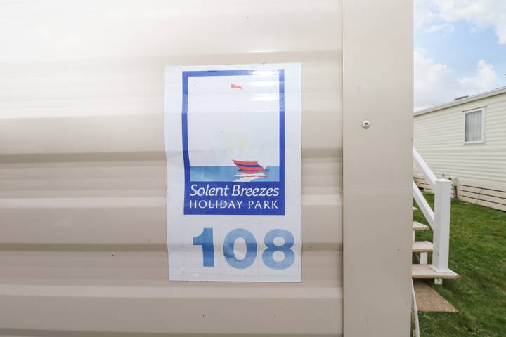 Solent Breezes, Caravan 108 in Fareham, Hampshire