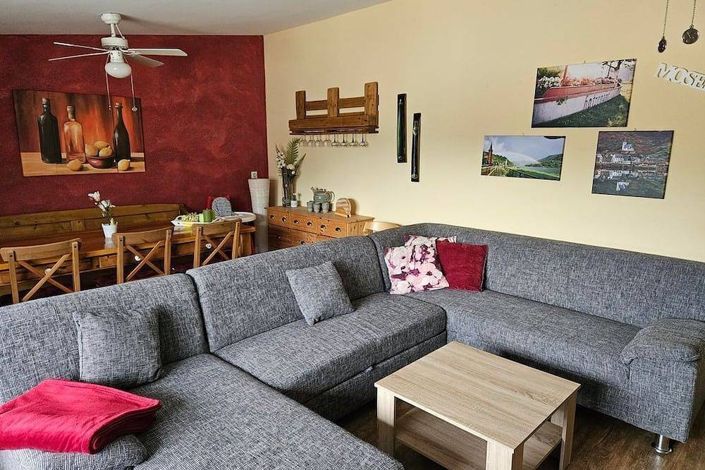 Ganze Wohnung, Mathildas Ferienwohnung - Ferienwohnung mit 2 Schlafzimmern in Burg Eltz, Hatzenport