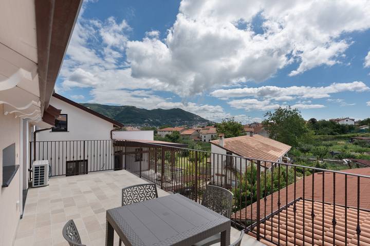 Gîte pour 12 personnes, avec jardin à Agerola