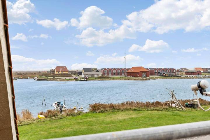 Ferienhaus für 6 Personen, mit Balkon und Terrasse sowie Garten in Thorsminde