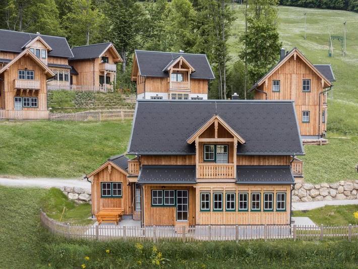 Chalet für 8 Personen, mit Sauna und Pool sowie Garten, mit Haustier in Grundlsee