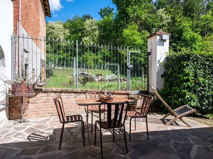 Casa 9 persone in Asti (Comune), Provincia d'Asti