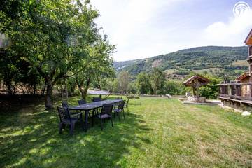 Gîte pour 6 personnes, avec jardin et terrasse à Aigueblanche