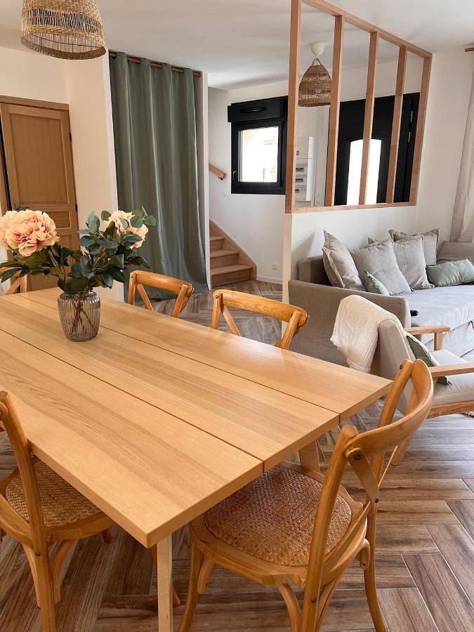 Two-Bedroom House in Airan, Saint-Martin-des-Marais