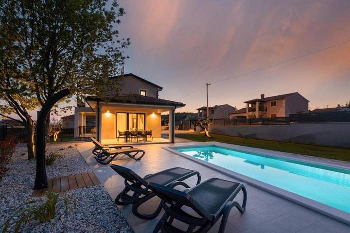Ferienhaus für 6 Personen, mit Terrasse und Pool sowie Garten, mit Haustier in Porec und Umgebung - 2