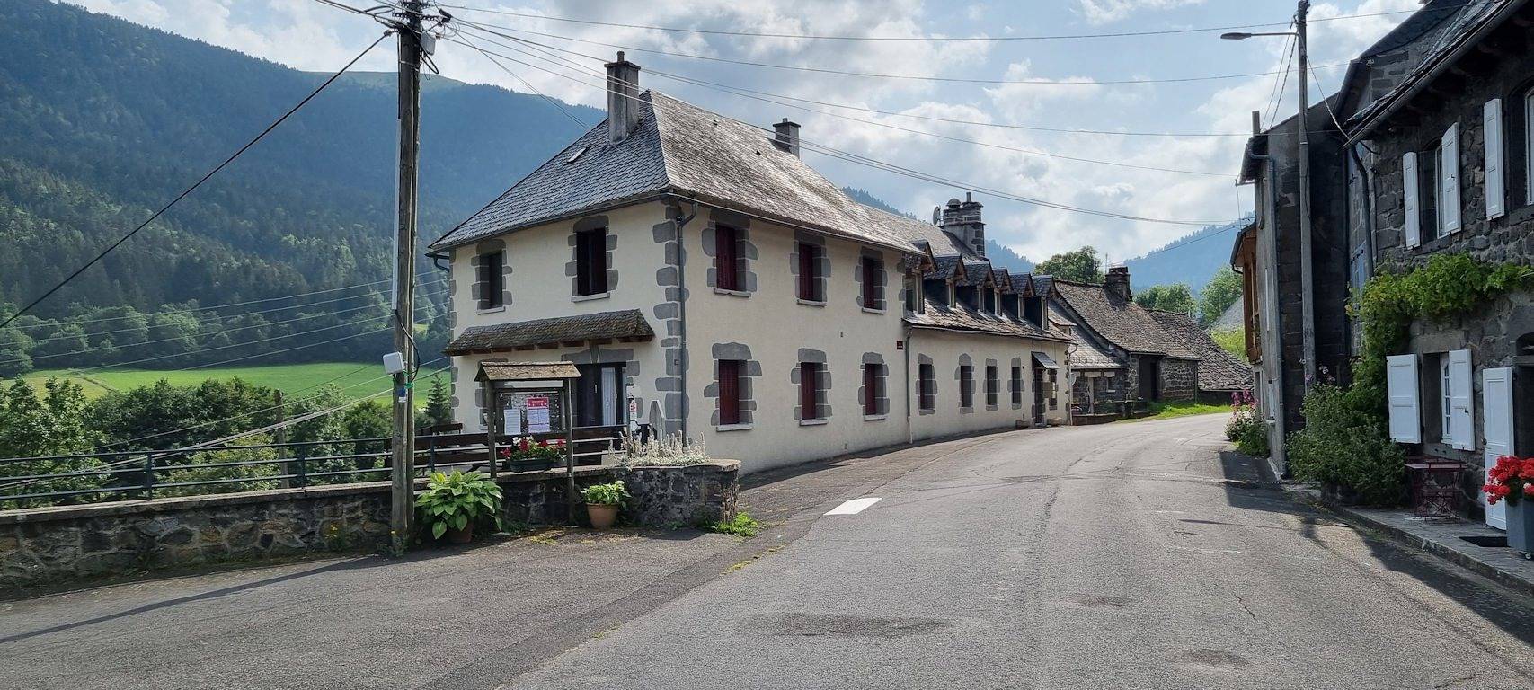 "Au Coeur du Volcantal", chambres et table d'hôtes - Marie in Laveissière, Parc naturel régional des Volcans d'Auvergne