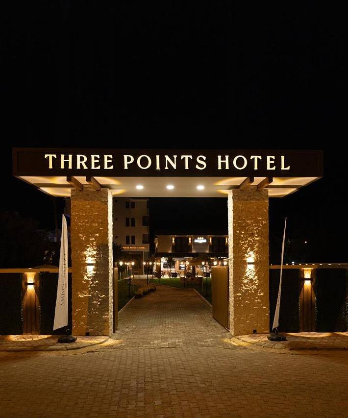 Hôtel pour 3 personnes, avec jardin ainsi que vue et piscine