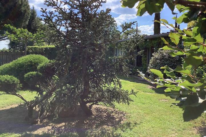 Gîte pour 2 personnes, avec piscine et jardin