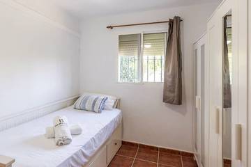 Chalet para 4 Personas en Cártama, Provincia de Málaga, Foto 2
