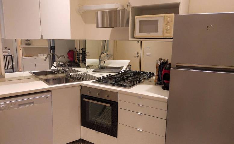 Gîte pour 5 personnes, avec terrasse à Loano - 2