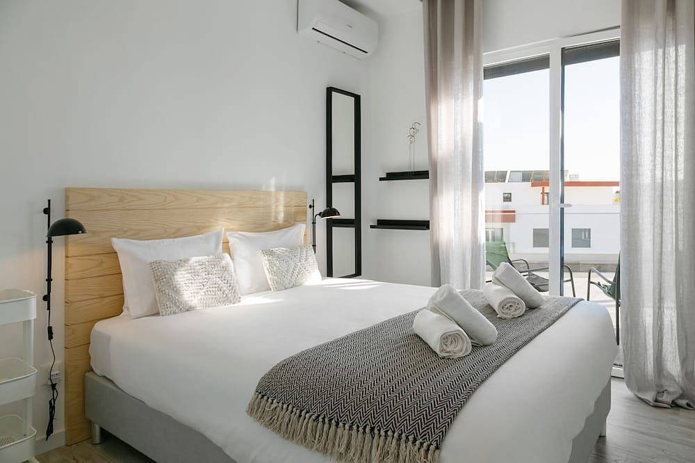 Ganze Wohnung, Sunny Penthouse - Modern & Premium Apartment in Ferrel, Leiria District