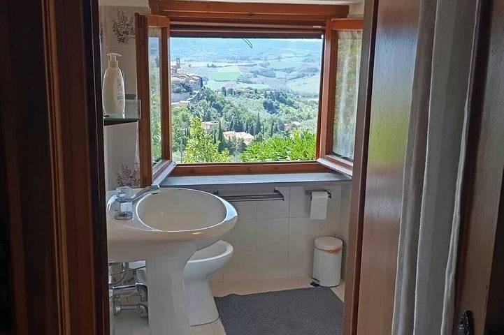 Charming Tuscany style home with AC and heater in beautiful Umbria. in Gualdo Cattaneo, Province de Pérouse