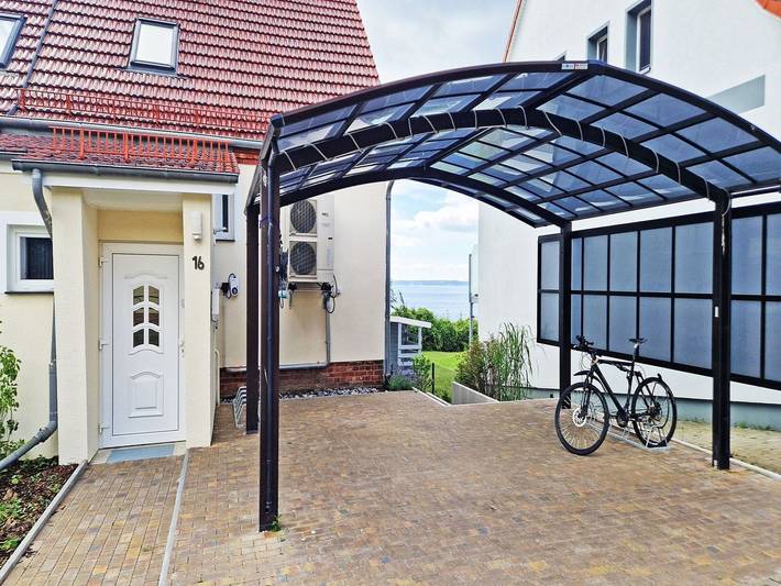 Ferienhaus für 8 Personen, mit Terrasse und Garten sowie Seeblick in Sassnitz - 2