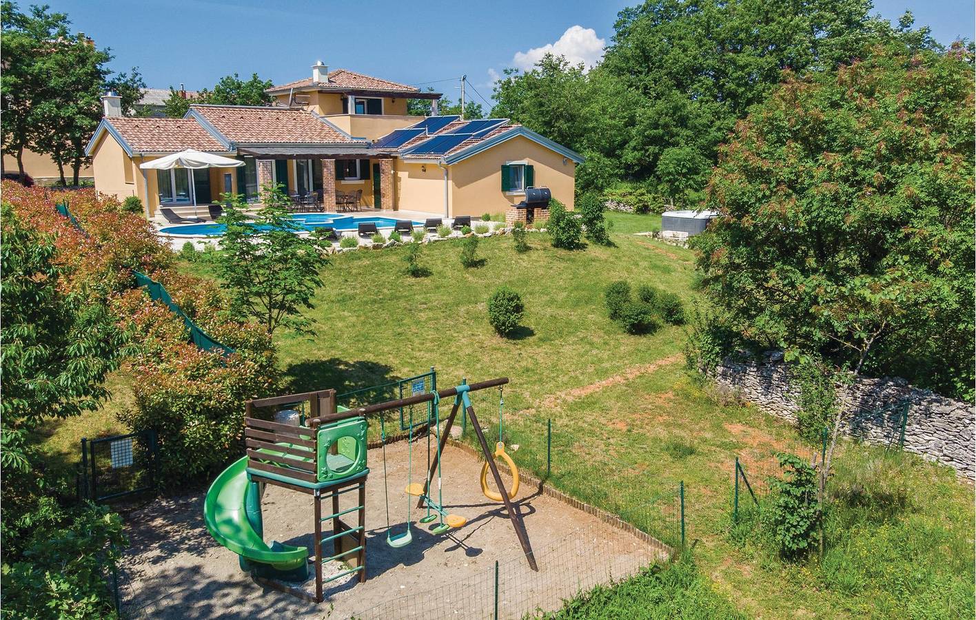 Ferienhaus für 10 Personen mit Terrasse in Režanci, Svetvinčenat