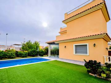 Chalet para 7 Personas en Las Calas, Torrevieja, Foto 3