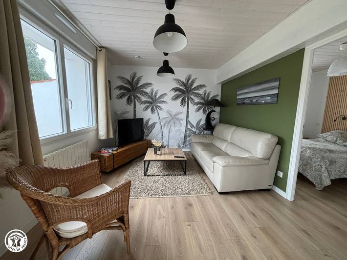 Gîte pour 4 personnes, avec jardin à Barbâtre - 2