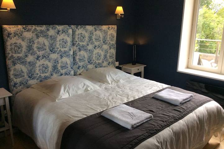 Location de vacances pour 2 personnes, avec piscine ainsi que terrasse et jacuzzi à Abjat-sur-Bandiat - 4