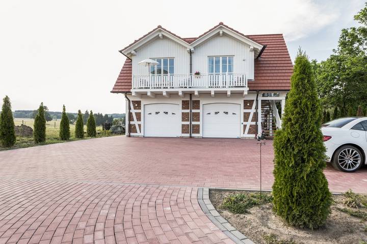 Villa 'Ferienhaus Residenz am Vulkanradweg' mit Terrasse, Garten & Wlan in Grebenhain, Vogelsberg Region