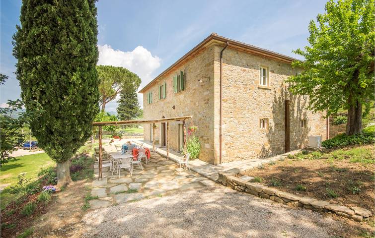 Appartamento di 380 m² con WiFi, AC, piscina e parcheggio in Arezzo, Chianti